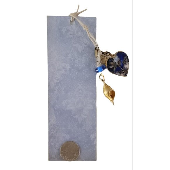 Hand-crafted Stay Curious Bookmark W/ Cloissone Heart Fish Sea Shell Dangle B14 - Picture 3 of 7